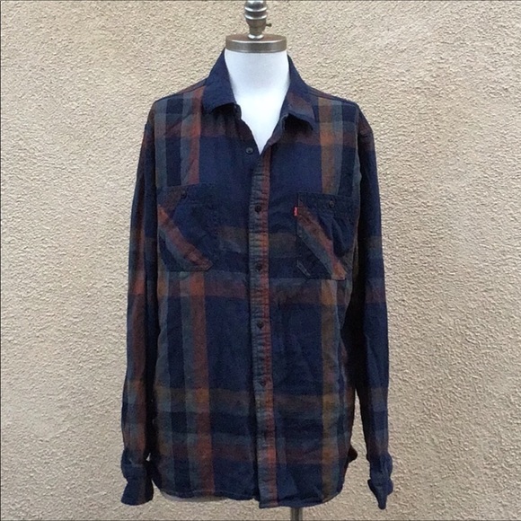 [SOLD]Levis Long Sleeve Plaid Flannel Button - Picture 1 of 7